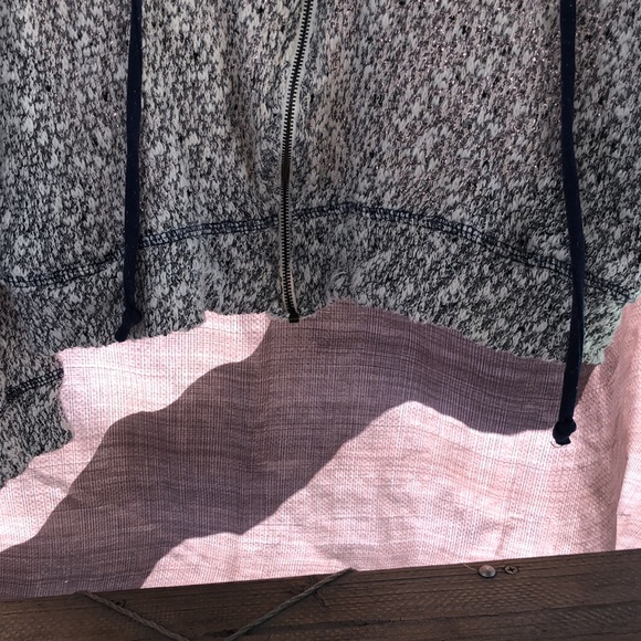 American Rag white grey zip up sweater - Picture 5 of 5